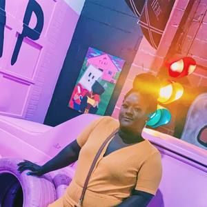 Meet your Posher, Jillian